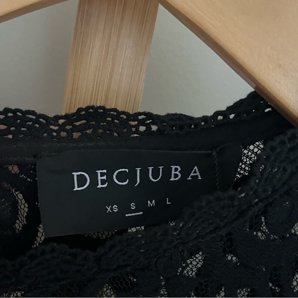 DECJUBA BNWT Mia Lace Tee Black | Small - Picture 2 of 5